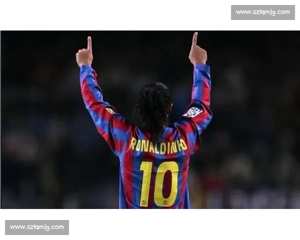 2025 传奇明星赛首尔开踢 小罗卡西领衔攻防对决